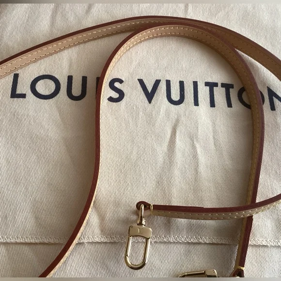 AUTHENTIC LOUIS VUITTON ALMA BB Monogram EUC - Picture 7 of 16